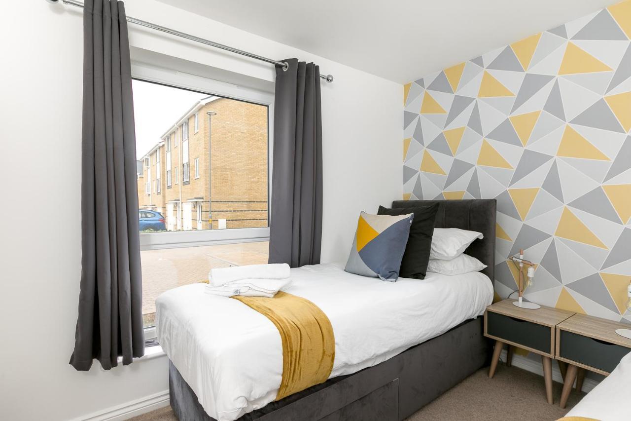Hertford Serviced Apartments Ware Exteriör bild