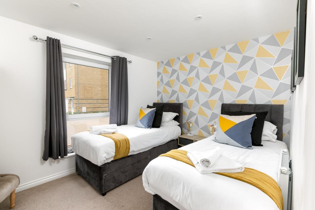 Hertford Serviced Apartments Ware Exteriör bild