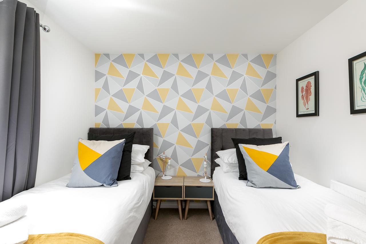 Hertford Serviced Apartments Ware Exteriör bild