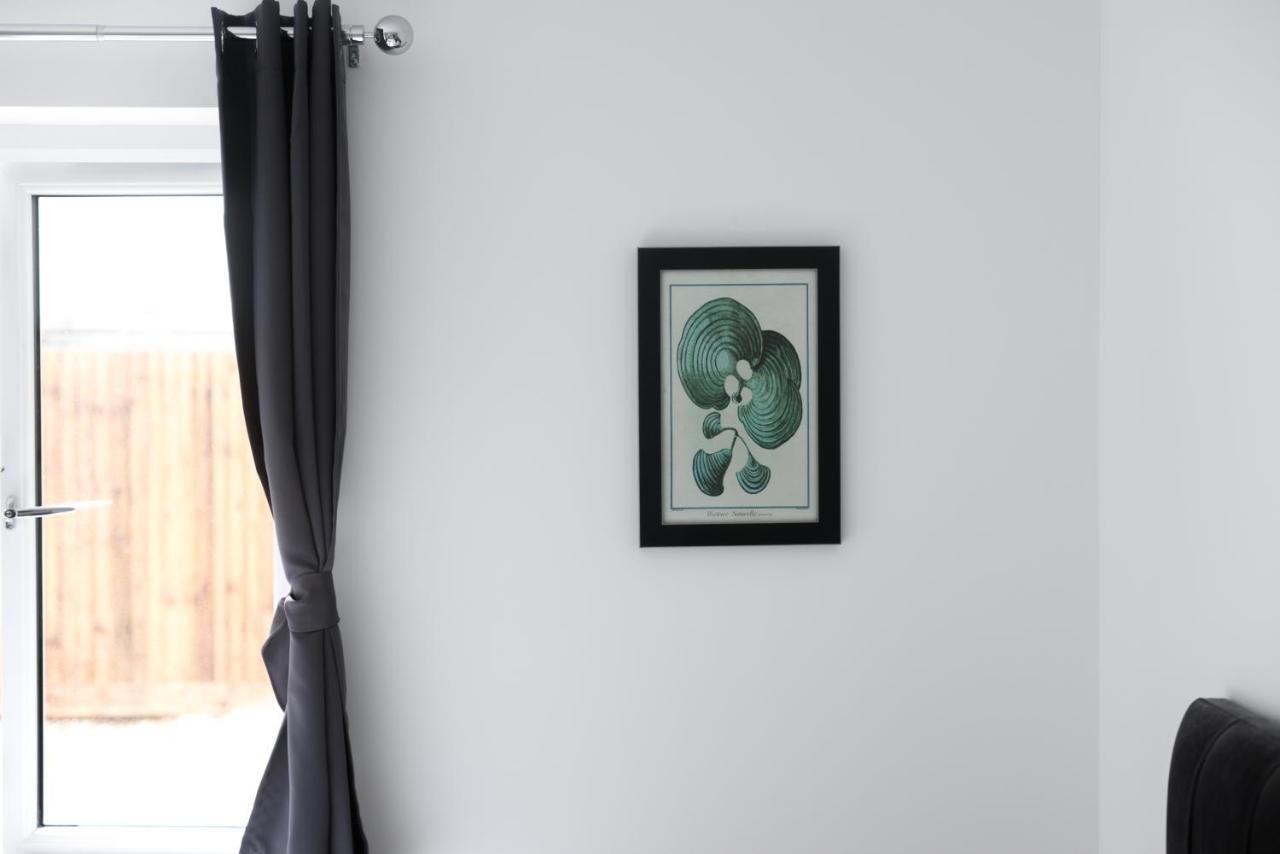 Hertford Serviced Apartments Ware Exteriör bild